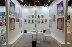 نمایش آثار هنرمند لاری در نمایشگاه دبی