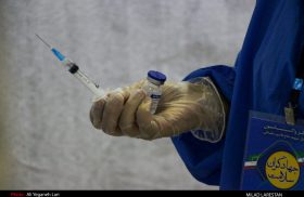 آرایشگران، نانوایان و کارکنان کشتارگاه در لارستان واکسینه می‌شوند